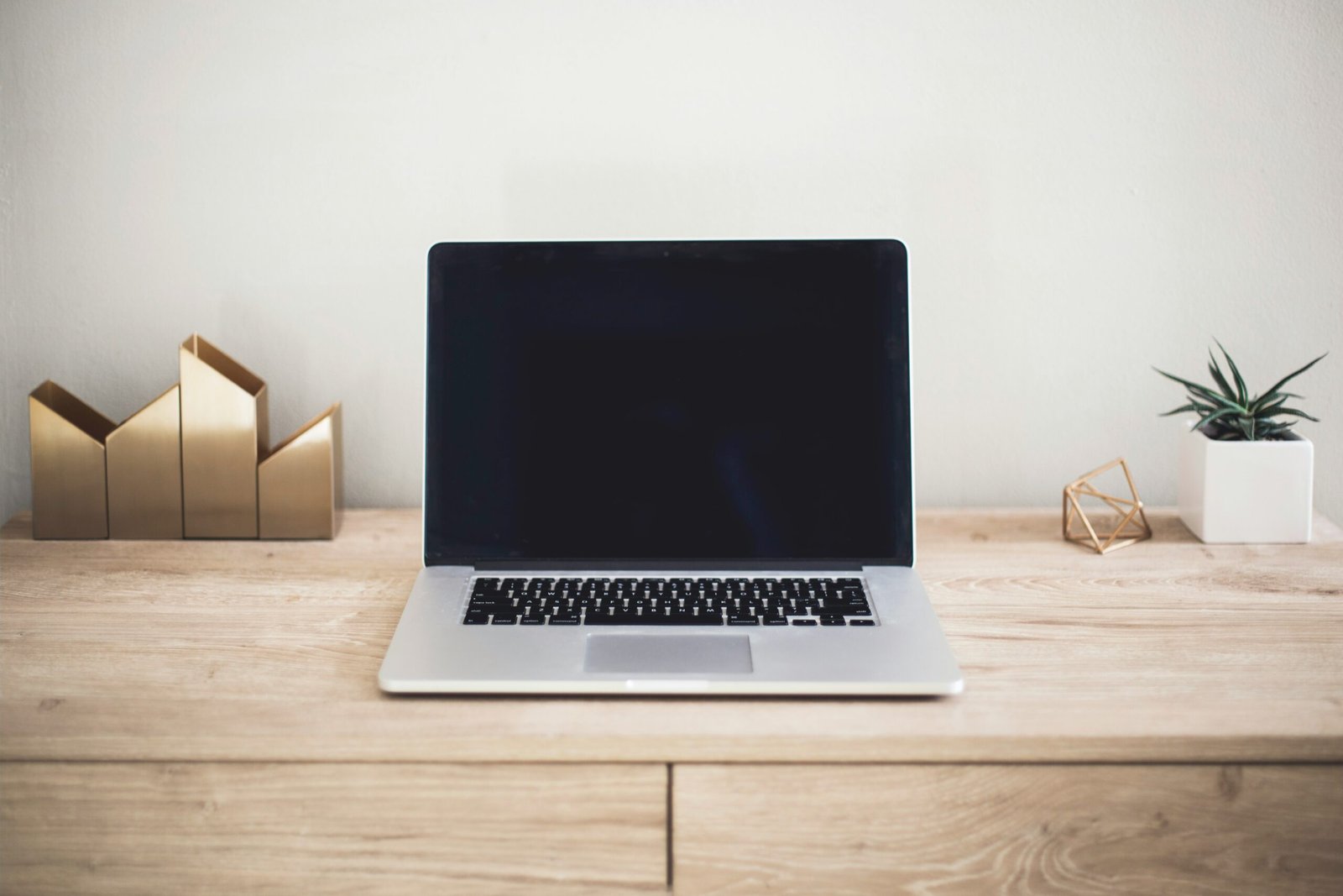 Can a MacBook Run Revit? (What Architecture Students Need to Know)